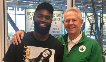 《方舟：生存飞升》翻过这座山,会迎来真正的飞升吗？