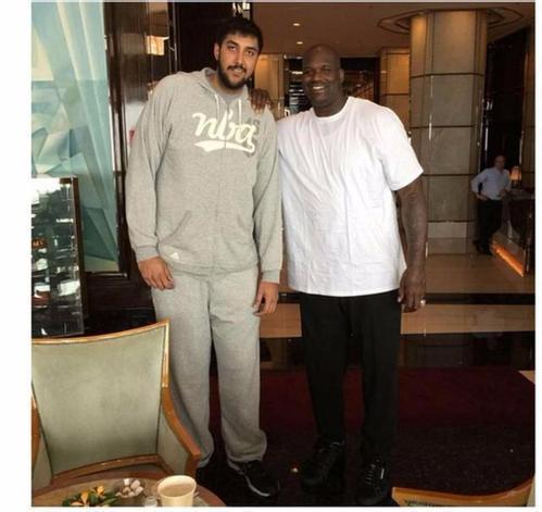 为什么外野防守中的转传配合默契度是顶级球队与普通球队的分水岭