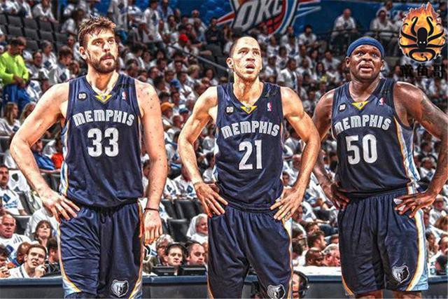 马德里城市的团体治疗：皇家马德里的困境与希望