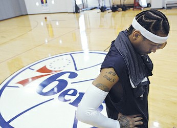 杜篮特篮下强打稳定胜局