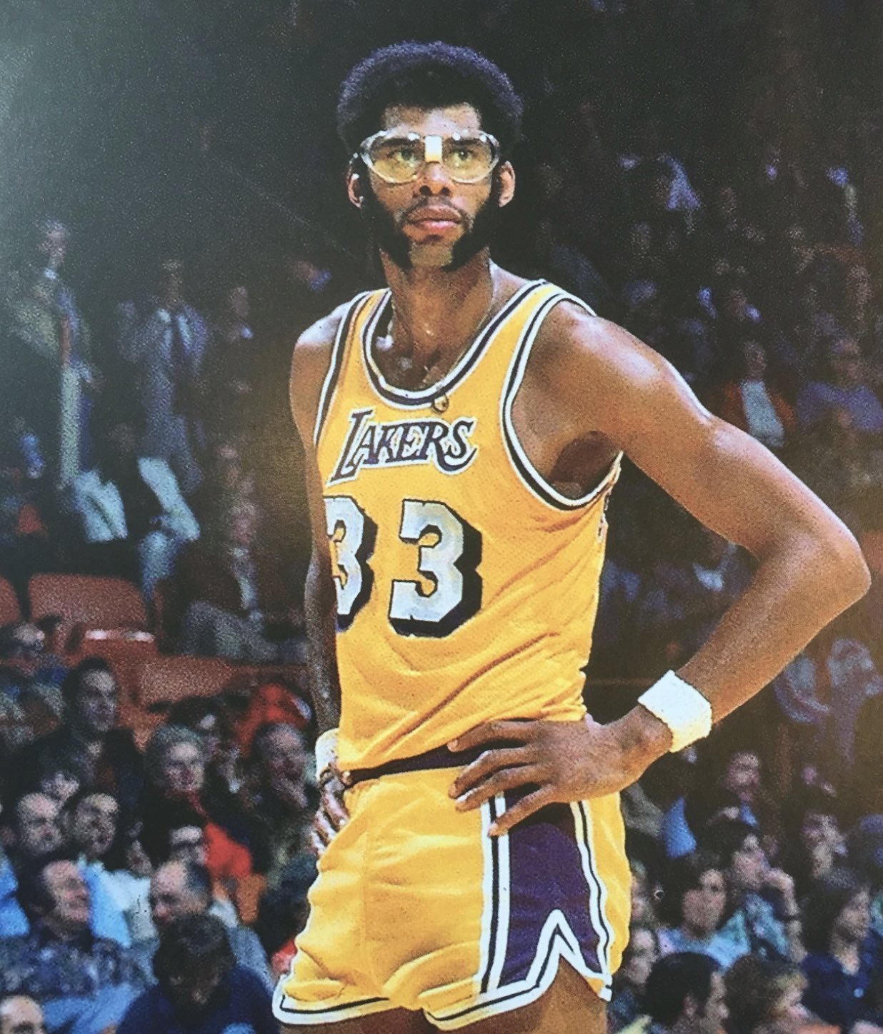 [NBA]主场战胜国王 湖人结束三连败